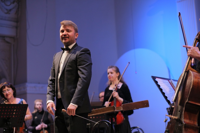 Владислав Лаврик – главный дирижер Камерного оркестра Оренбургской филармонии